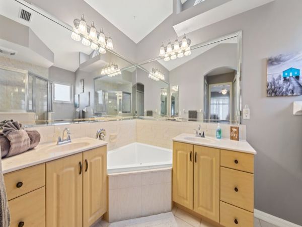 Cape Coral 3 Bedroom Home with Canal Views & Pool Sleeps 6