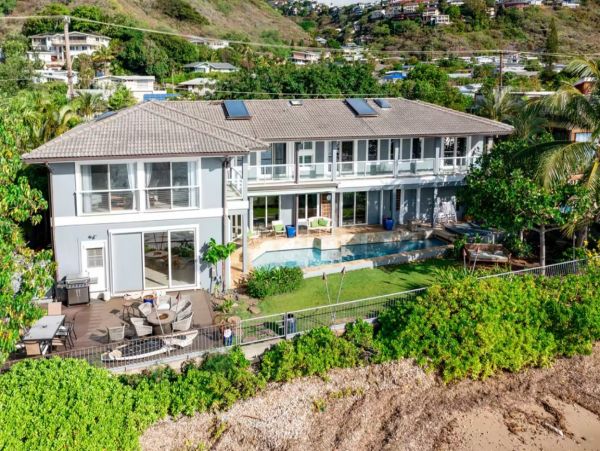 Luxury Honolulu 4 Bedroom Oceanfront Estate Private Beach