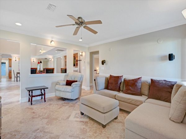 Cape Coral Vacation Home Four Bedrooms Sleeps 8 Canal Views