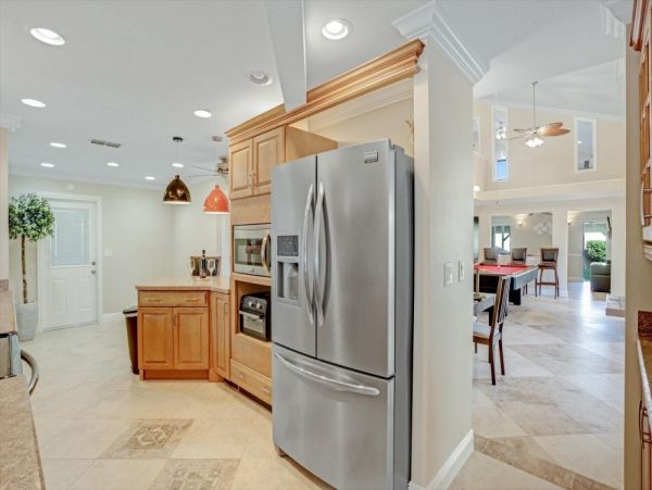 Cape Coral Vacation Home Four Bedrooms Sleeps 8 Canal Views