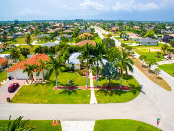 Three Bedroom Rental Home with Private Pool in Cape Coral