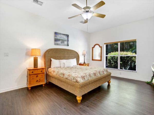 Three Bedroom Rental Home with Private Pool in Cape Coral