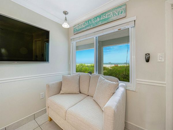 Gulf-Front Ground-Floor 2 Bedroom Condo Sleeps Four Guests