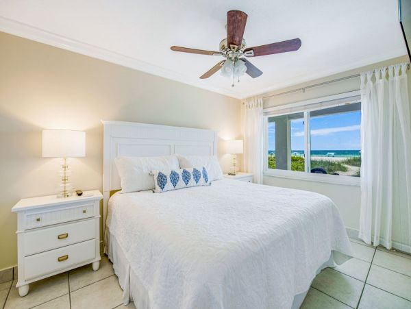Gulf-Front Ground-Floor 2 Bedroom Condo Sleeps Four Guests