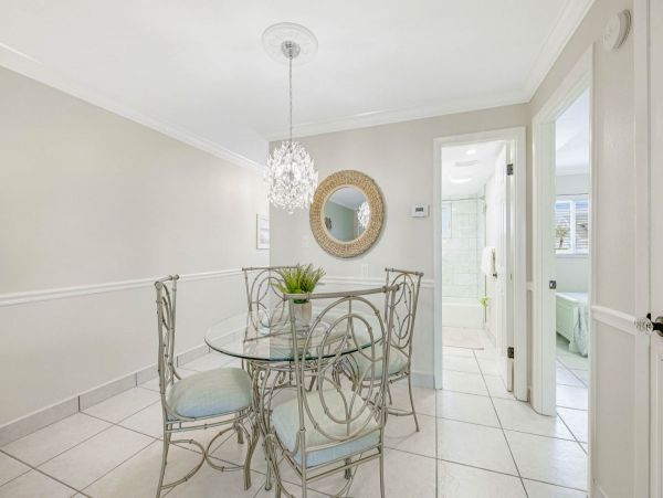 Gulf-Front Ground-Floor 2 Bedroom Condo Sleeps Four Guests