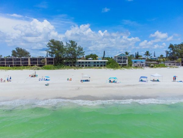Gulf-Front Ground-Floor 2 Bedroom Condo Sleeps Four Guests