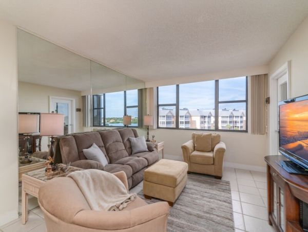 Siesta Key One Bedroom Bay View Vacation Condo Walk To Beach
