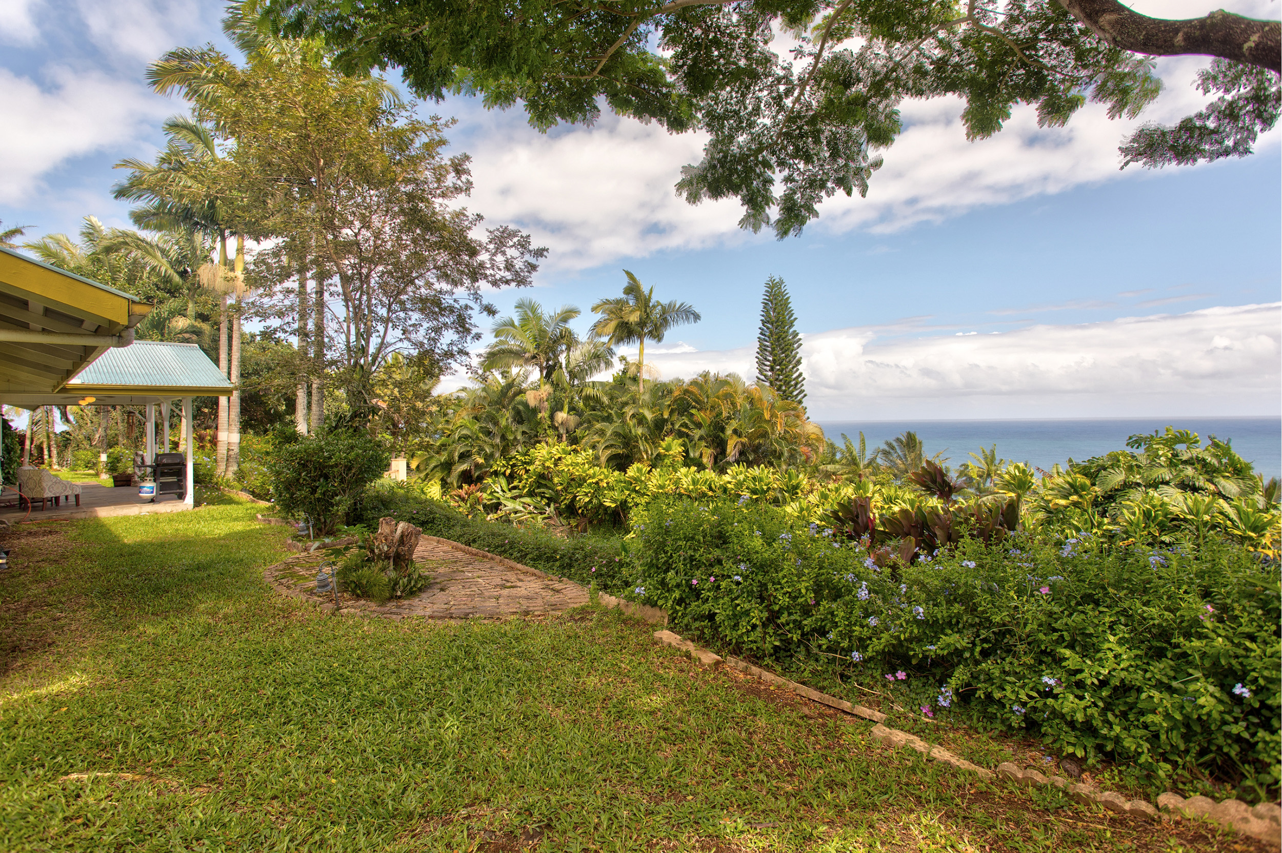 Hilo District Home 1005640