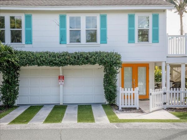 Steps to the Beach Treasure Island Vacation Home 4 Bedrooms