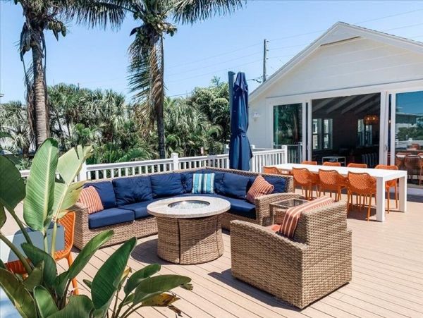 Steps to the Beach Treasure Island Vacation Home 4 Bedrooms