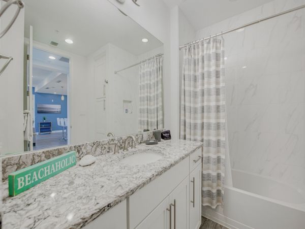 Luxury Bradenton Vacation Condo Two Bedrooms Walk to Beach