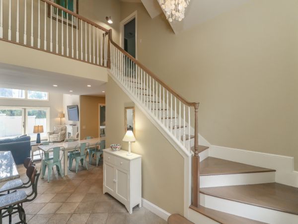 Hilton Head Vacation Home Five Bedrooms with Pool Sleeps 12