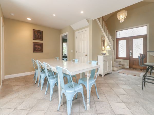 Hilton Head Vacation Home Five Bedrooms with Pool Sleeps 12