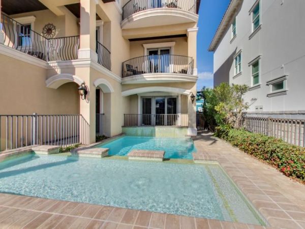 Luxury Miramar Beach 8 Bedroom Vacation Pool Home Sleeps 24