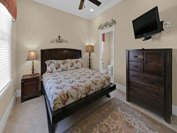 Luxury Miramar Beach 8 Bedroom Vacation Pool Home Sleeps 24
