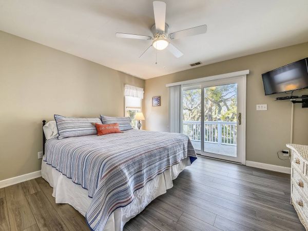 4th House from the Ocean Six Bedroom Vacation Home Sleeps 20