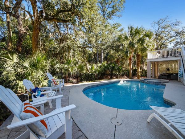 4th House from the Ocean Six Bedroom Vacation Home Sleeps 20