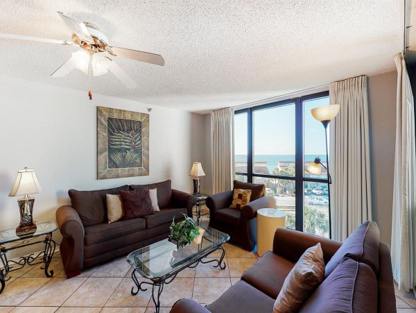 Gorgeous 3 Bedroom Condo Partial View of the Gulf Sleeps 10