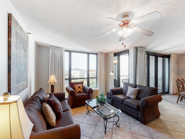 Gorgeous 3 Bedroom Condo Partial View of the Gulf Sleeps 10
