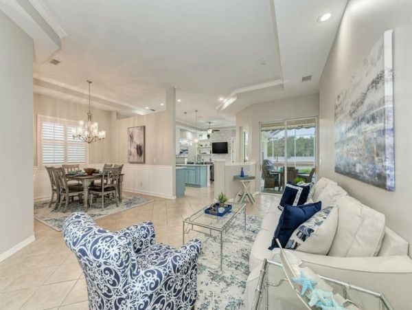 Parrish Three Bedroom Vacation Home with Caged Pool Sleeps 8