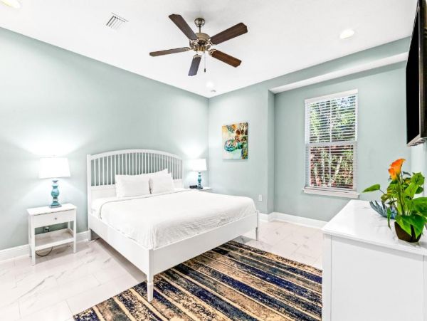 Dog-Friendly 3 Bedroom Destin Townhome with Shared Pool