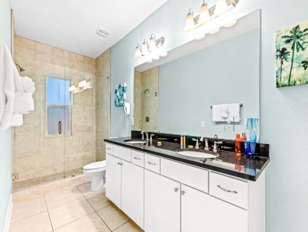 Dog-Friendly 3 Bedroom Destin Townhome with Shared Pool