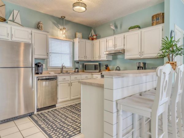 Gorgeous 3 Bedroom Coastal Home with Private & Shared Pools