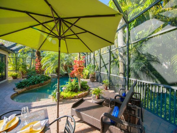 Lido Key Vacation Beach House with Pool Near St. Armands Circle