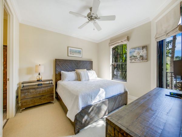 Lido Key Vacation Beach House with Pool Near St. Armands Circle