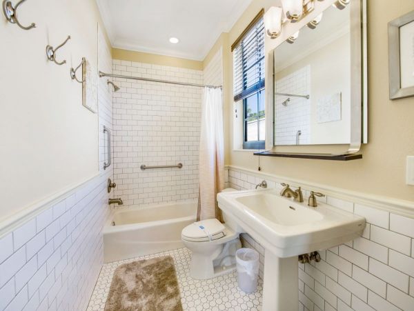 Lido Key Vacation Beach House with Pool Near St. Armands Circle