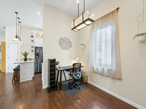Four Bedroom Rental Home with Private Hot Tub in Bradenton