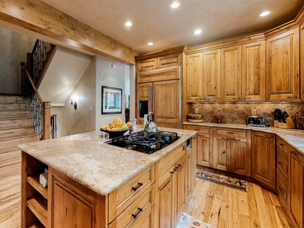 Six Bedrooms Beaver Creek Pet friendly Luxury Lodge