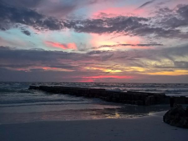 Walk to Beach One Bedroom Condo in Siesta Key