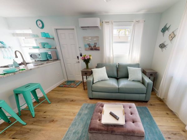 Sarasota Vacation Duplex One Bedroom
