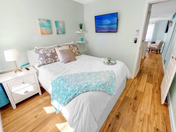 Sarasota Vacation Duplex One Bedroom