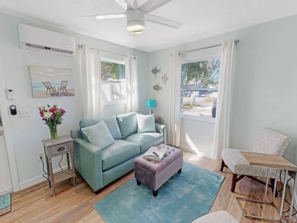 Sarasota Vacation Duplex One Bedroom