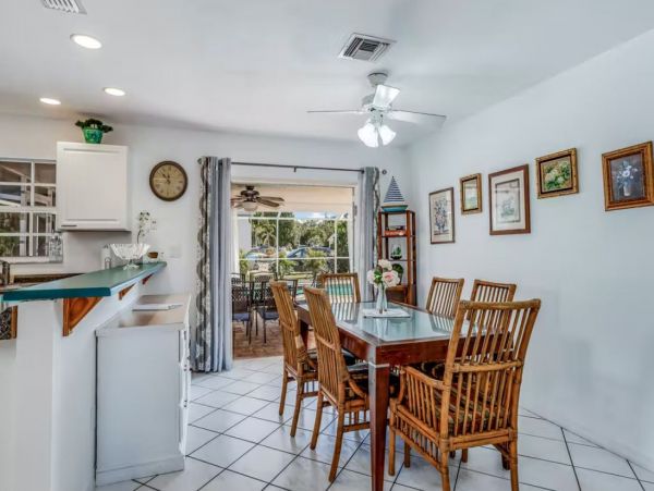 Bonita Springs Vacation Rental with Caged Pool Sleeps Six
