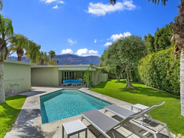 Palm Springs Home 1005678