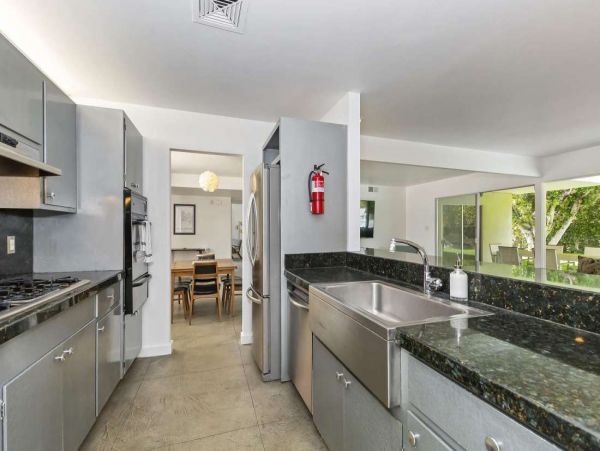 Palm Springs Home 1005678