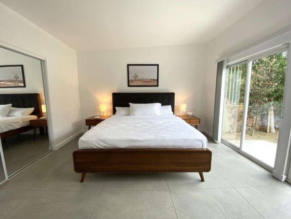 Palm Springs Home 1005678