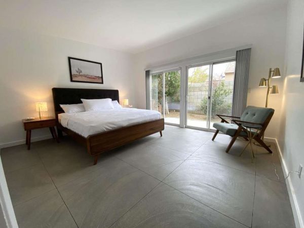 Palm Springs Home 1005678