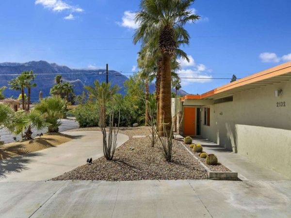 Palm Springs Home 1005678