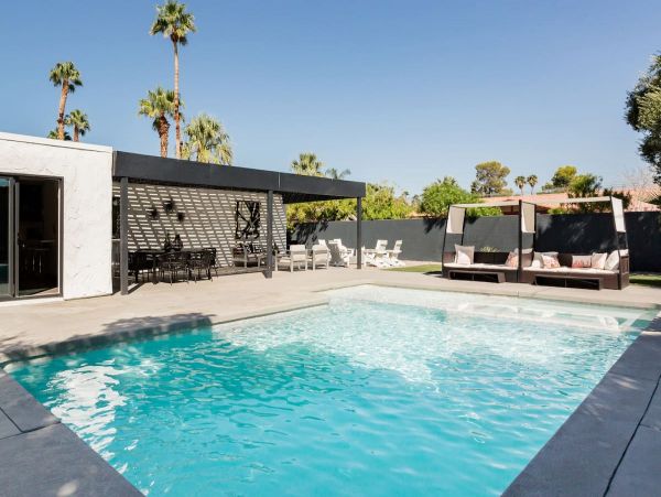 Palm Springs Home 1005679
