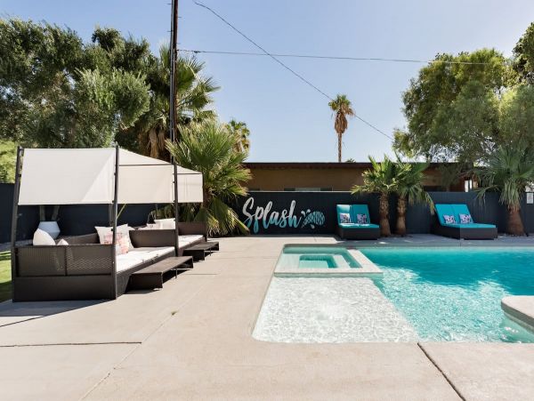 Palm Springs Home 1005679