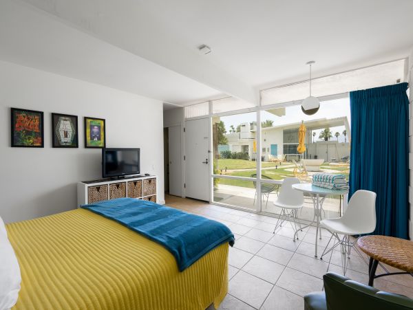 Palm Springs Home 1005682