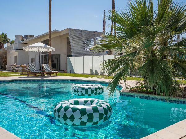 Palm Springs Home 1005683