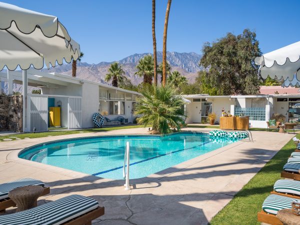 Palm Springs Home 1005687