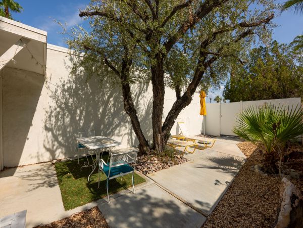 Palm Springs Home 1005690