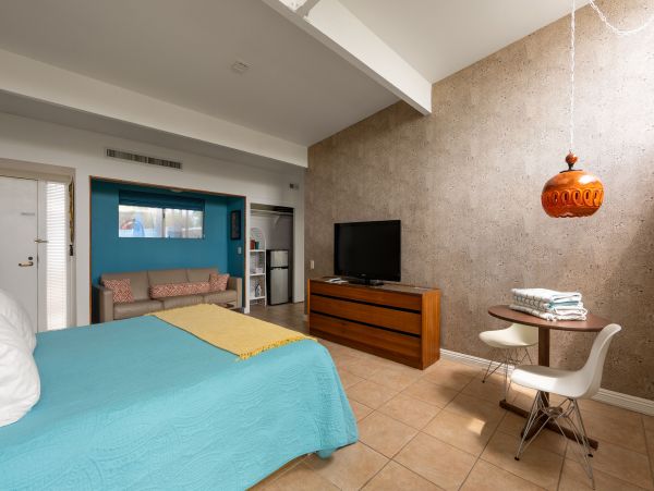 Palm Springs Home 1005700