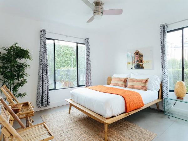 Palm Springs Home 1005702